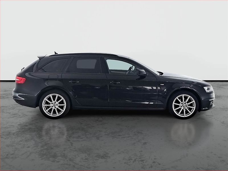 Audi A4 (2016) S-Line 2.0 TDI, Serv.kniha - fotka 6 z 19