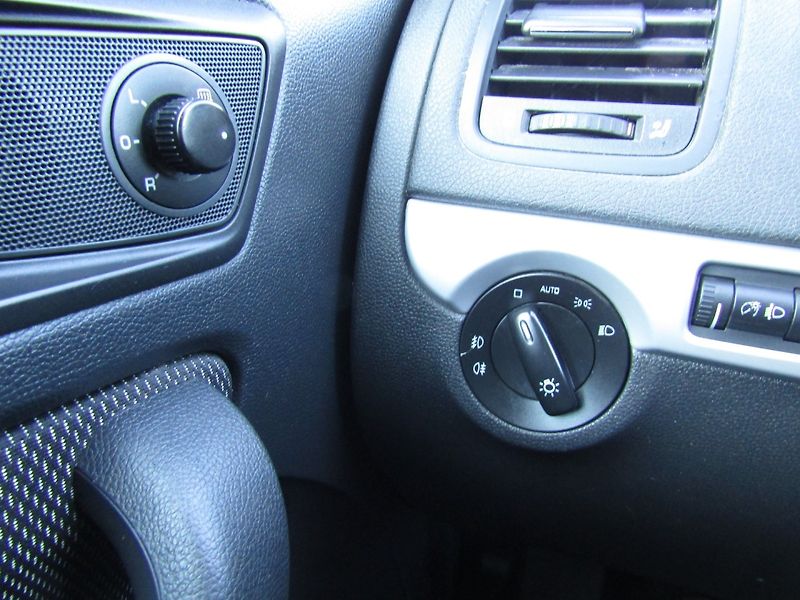 Škoda Yeti (2011) 1.6 TDI  77kW NOVÁ SPOJKA - fotka 29 z 37