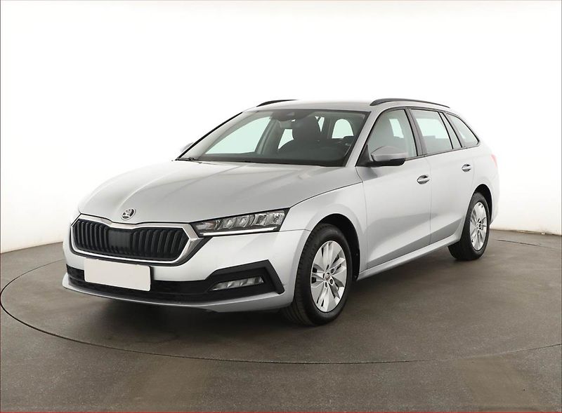 Škoda Octavia (2023) Ambition 2.0 TDI, ČR,1.maj - fotka 2 z 16