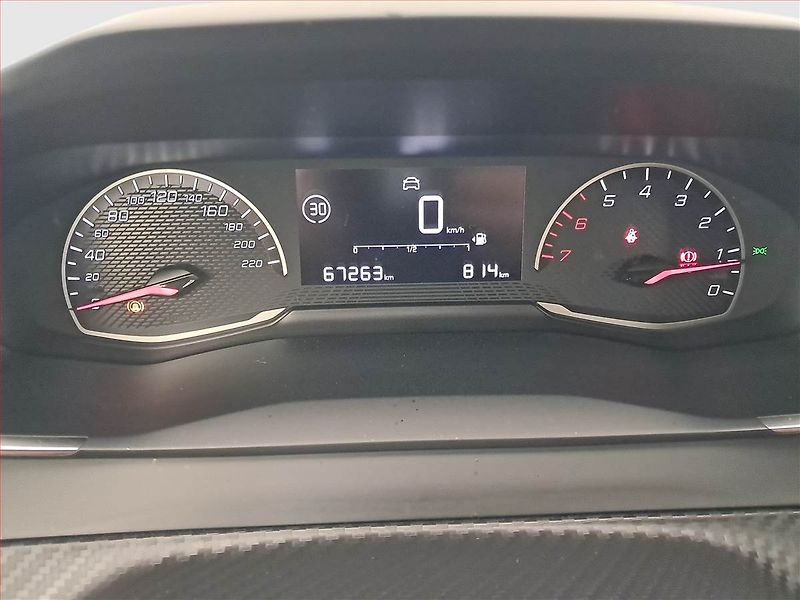 Peugeot 208 (2021) 1.2 PureTech, Serv.kniha - fotka 11 z 16