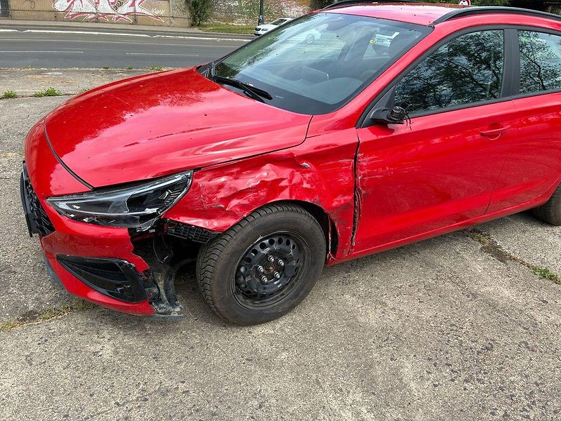 Hyundai i30 1.0 T-GDi 74 kW Comfort ČR DPH - fotka 7 z 23