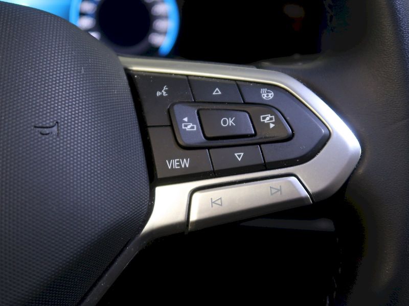 Volkswagen Golf (2022) STYLE 2.0TDI 110KW DSG - fotka 21 z 38