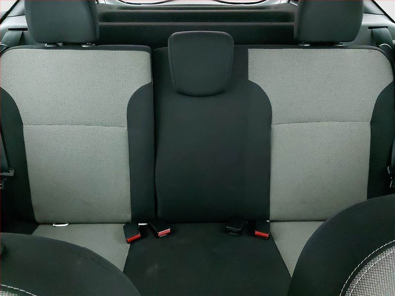 Dacia Duster (2014) 1.6 16V, Serv.kniha - fotka 10 z 15