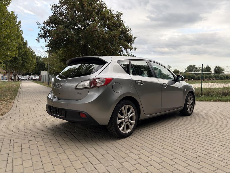 Mazda 3 2.0 Exclusive-Line - fotka 10 z 30