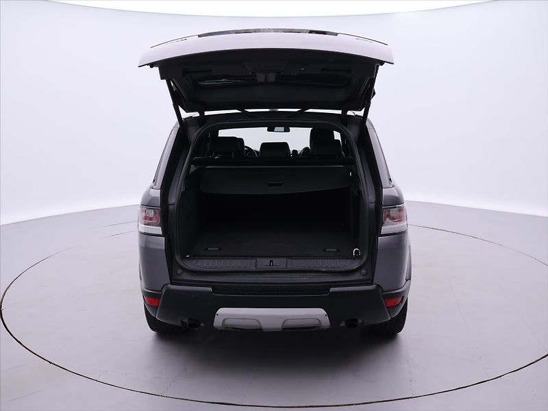 Land Rover Range Rover Sport 3,0 TDV6 HSE 183kW 4x4 Auto - fotka 9 z 27