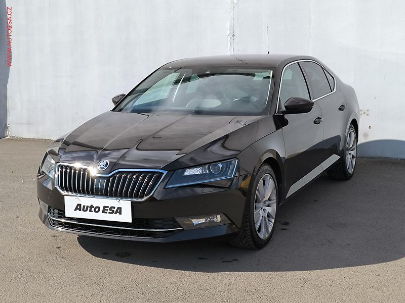 Škoda Superb (2015) 2.0 TDi, Style - fotka 3 z 17