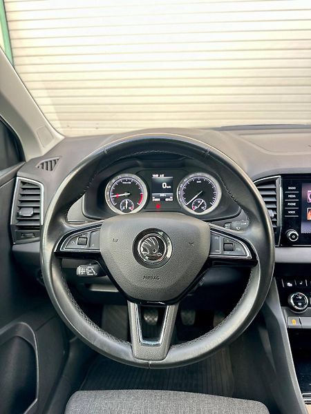 Škoda Karoq (2019) 1.6 TDI 2019 VELKY SERVIS - fotka 18 z 37
