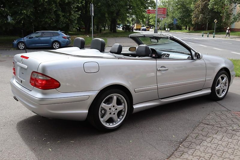Mercedes-Benz CLK 55 AMG V8 CABRIO 255kW - fotka 11 z 50