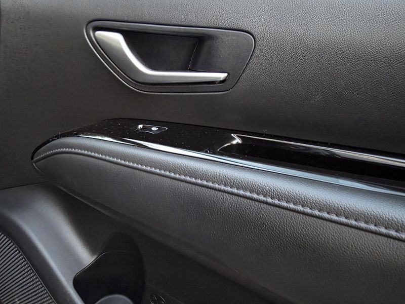 Hyundai Tucson 1.6-DPH-V ZÁRUCE-KAMERA - fotka 27 z 35