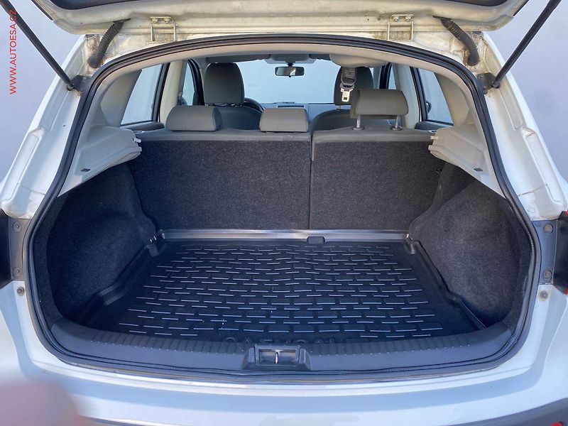 Nissan Qashqai (2010) 1.6, Visia, +kola - fotka 7 z 16