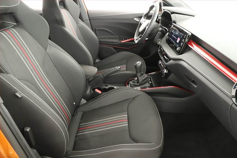 Škoda Fabia (2025) 1.0 TSI, Monte Carlo, FullLed - fotka 7 z 21