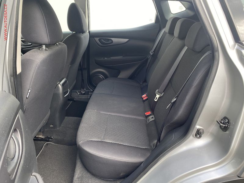 Nissan Qashqai (2017) 1.5dCi, Visia, TZ - fotka 12 z 16