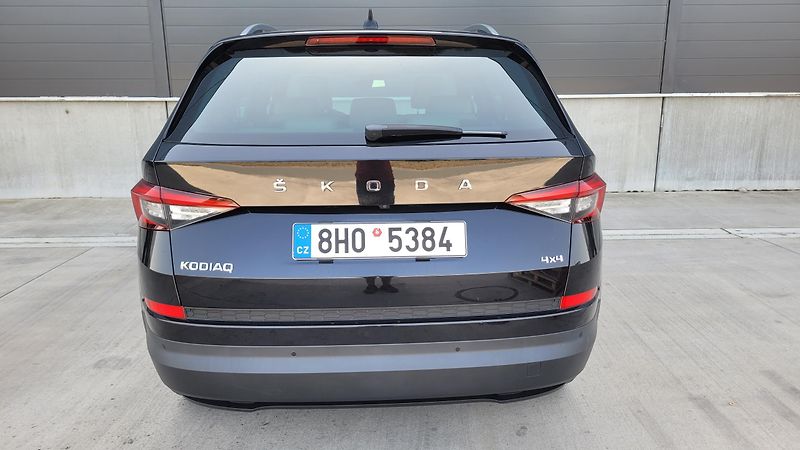 Škoda Kodiaq 2,0 TDI 4x4 DSG 7.MÍST - fotka 11 z 31