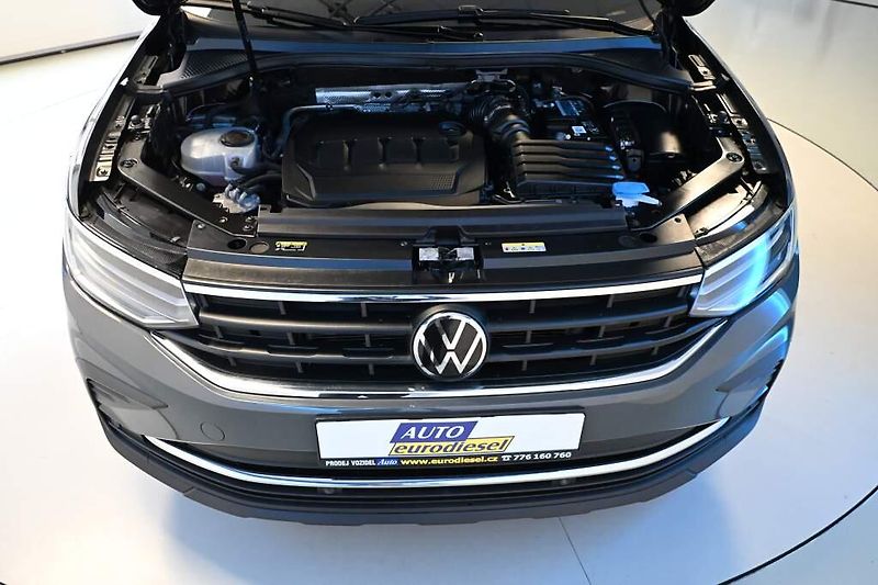 Volkswagen Tiguan (2022) 2.0 DSG LED ACC Kamera Tažné T - fotka 25 z 28