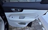 Volvo XC60 FWD B5/vzduch/4*klima/PANO/  - náhled 20