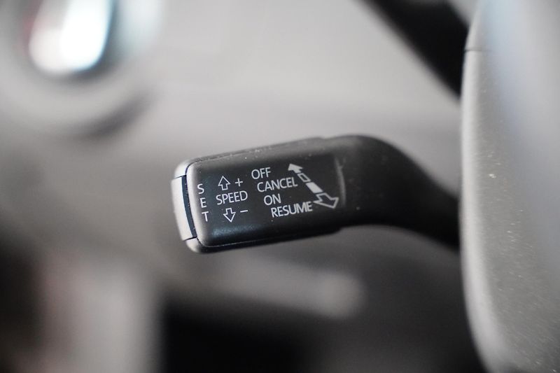 Volkswagen Passat - fotka 15 z 27