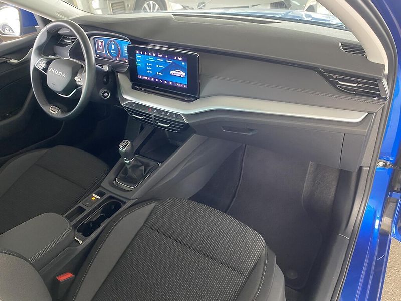 Škoda Octavia 1,5 TSI 85 kW Selection - fotka 26 z 28