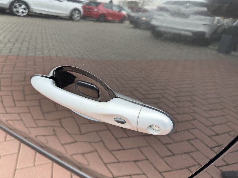 Renault Mégane (2011) 1.4TCe Navi Digi Klima - fotka 40 z 45