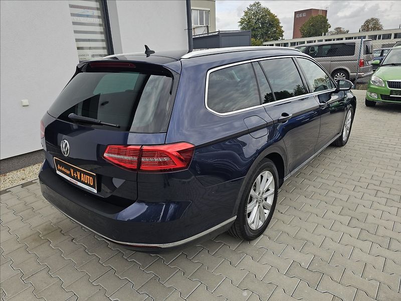 Volkswagen Passat B8 2,0 TDi 110KW Highline - fotka 6 z 45