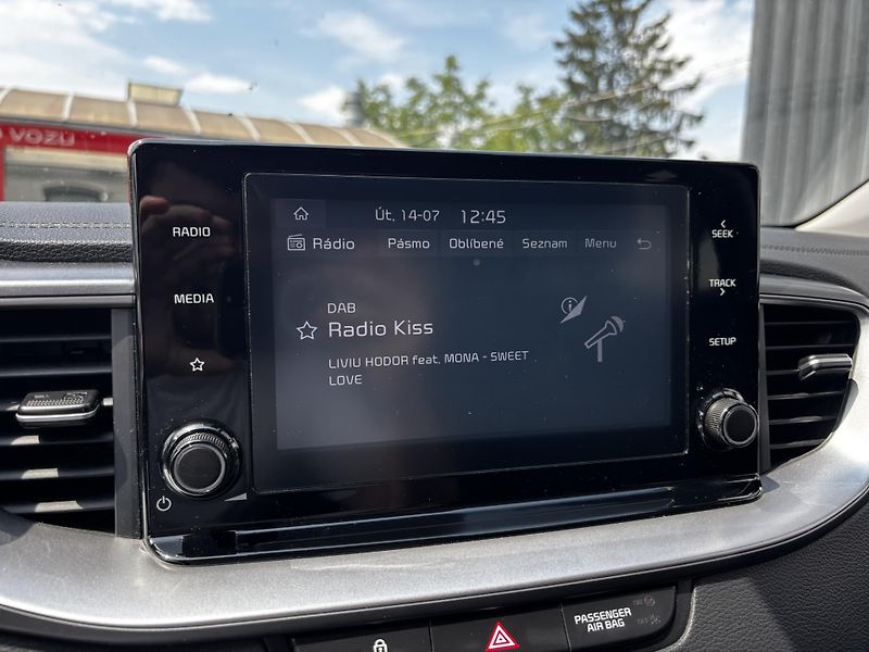 Kia Ceed (2023)  Exclusive 1.5 T-GDI (118 kW) - fotka 8 z 15