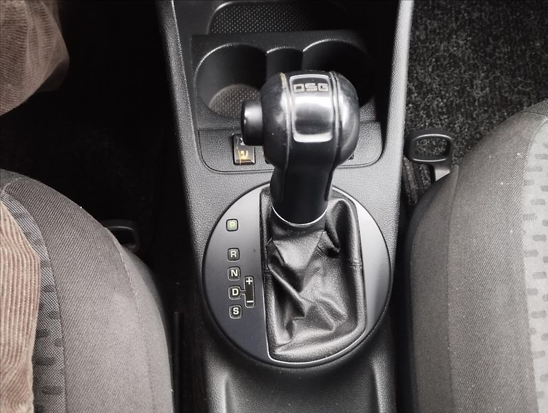 Škoda Roomster 1,2 77KW DSG - fotka 14 z 17