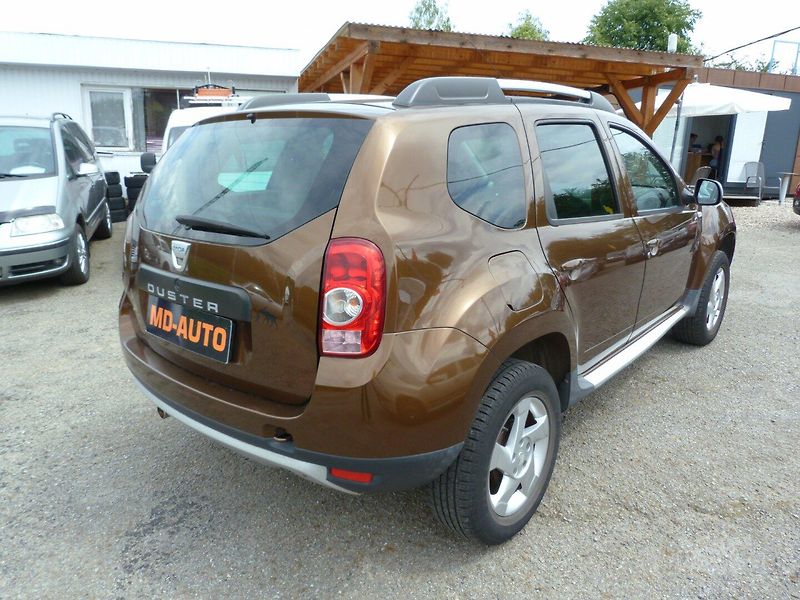 Dacia Duster 1.6 16v Laureáte - fotka 5 z 17