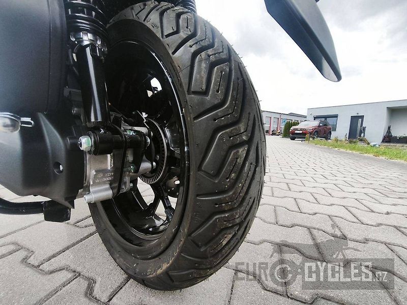 Piaggio MP3 300 (2025) MP3 310 - fotka 14 z 14