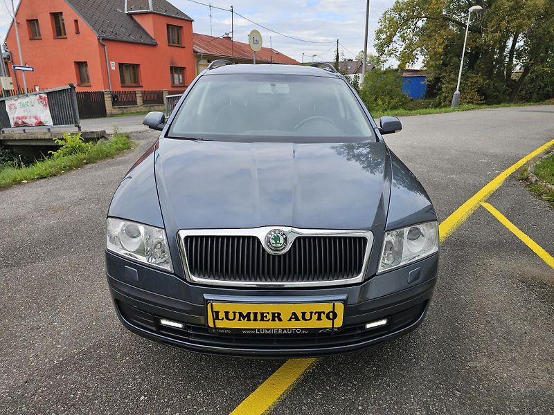 Škoda Octavia (2006) 2 2.0FSI 4X4 TAŽNÉ  - fotka 8 z 18