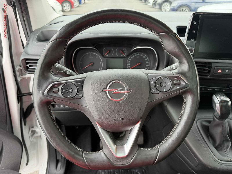 Opel Combo (2019) 1.5 CDTi, ČR, AC, výhřev sed - fotka 11 z 17