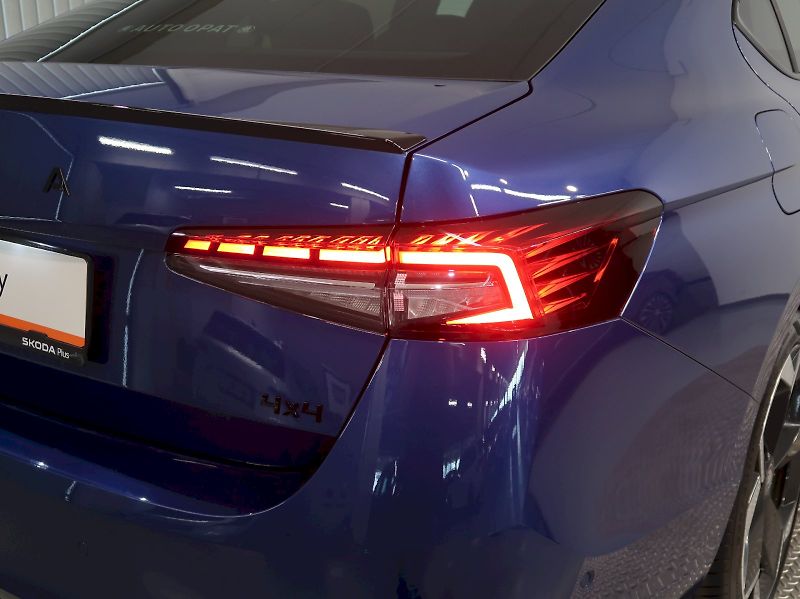 Škoda Superb (2025) SPORTLINE 2.0TDI 142KW 4x4 DSG - fotka 11 z 49