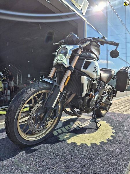 CFMOTO 700 CL-X Heritage (2021) - fotka 10 z 23