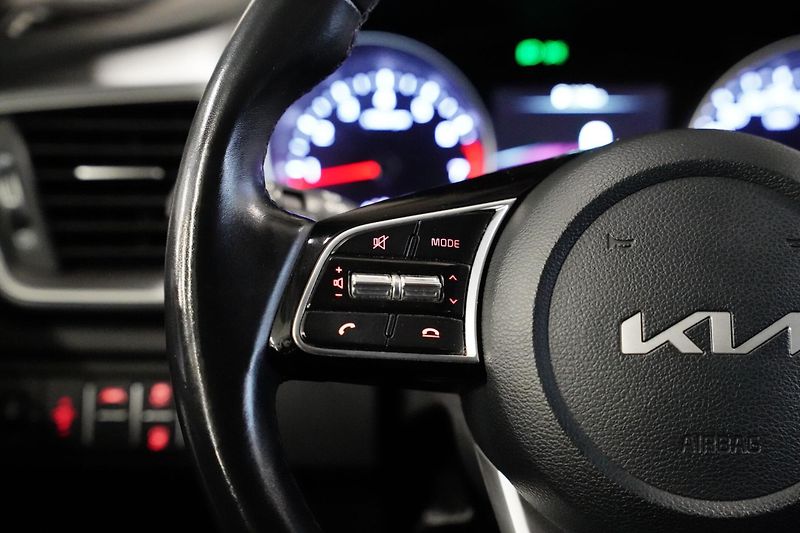 Kia Ceed - fotka 16 z 25