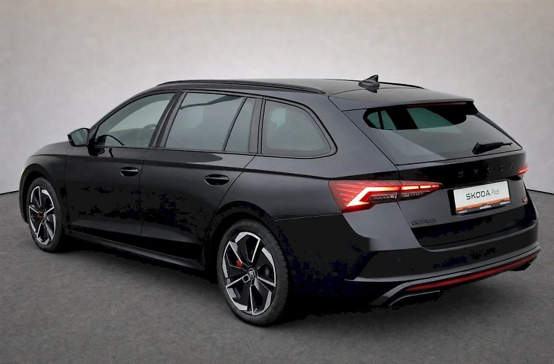 Škoda Octavia (2025) combi RS 2,0 Tsi 195 Kw DSG - fotka 40 z 44