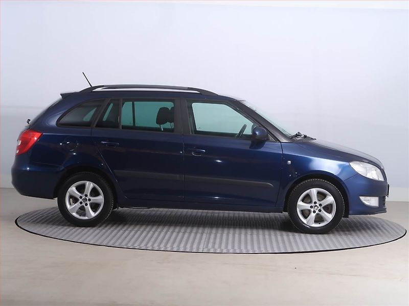 Škoda Fabia (2012) 1.2 TSI, Tempomat - fotka 6 z 18