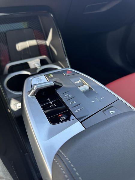 BMW X2 (2025) 5L Záruka, Servis zdarma - fotka 30 z 33