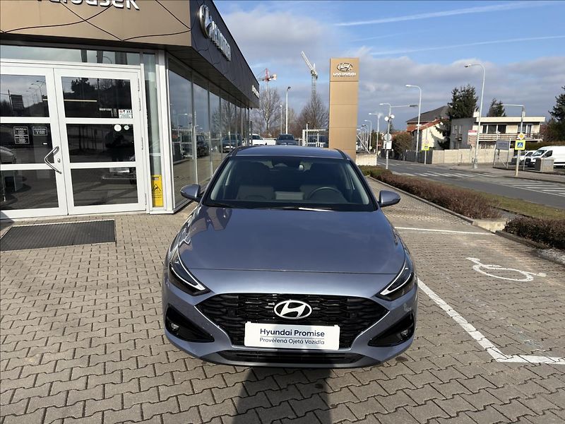Hyundai i30 1,5 i CVVT  hatchback STYLE - fotka 8 z 20