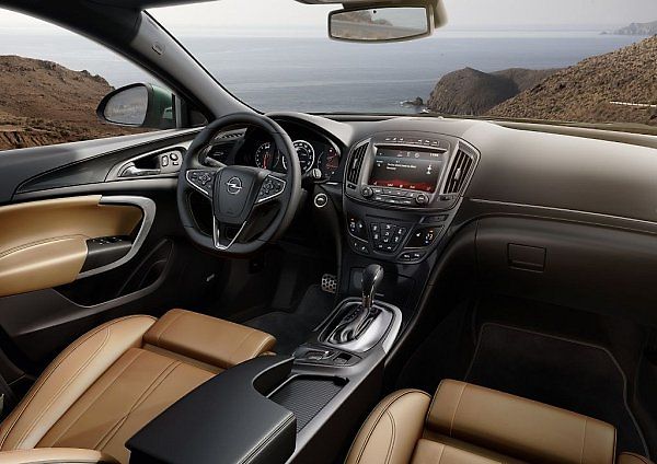 Modernizovaný Opel Insignia.