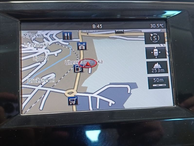 Škoda Octavia 1,6 TDi 4x4 Navi,Kůže,Aut.klim - fotka 17 z 36