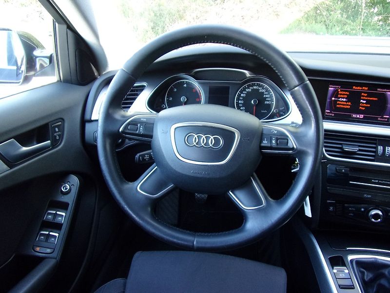 Audi A4 (2014) 2.0 TDi 100kW MANUÁL PĚKNÝ VŮZ - fotka 13 z 21