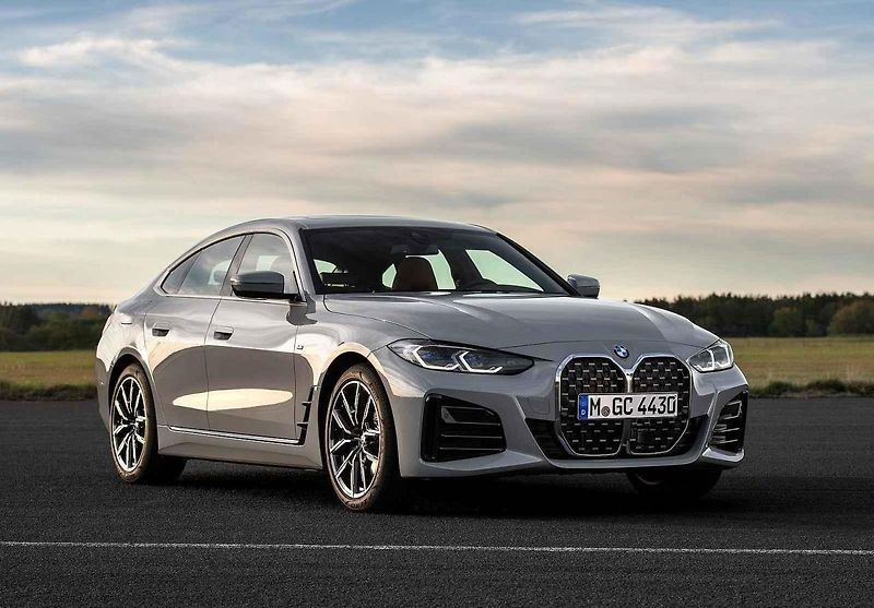 BMW 4 Gran Coupe ve verzi M 440i X-Drive