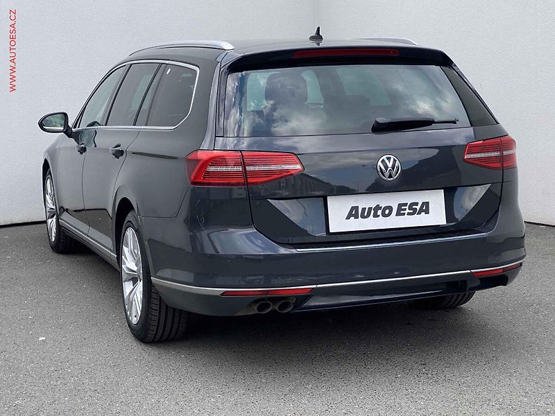 Volkswagen Passat (2016) 2.0 TDi, LED, panorama - fotka 6 z 17