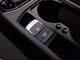 Volkswagen Touran (2017) R-Line 2.0 TDI, Automat - náhled 24