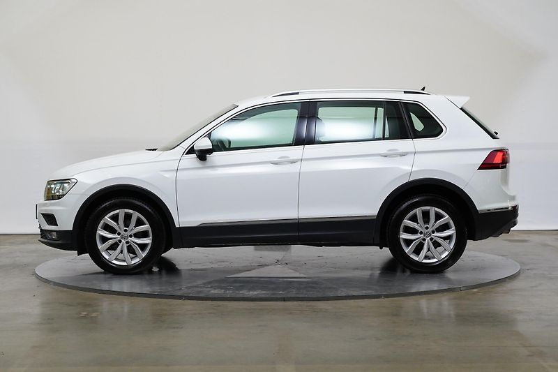 Volkswagen Tiguan - fotka 3 z 25