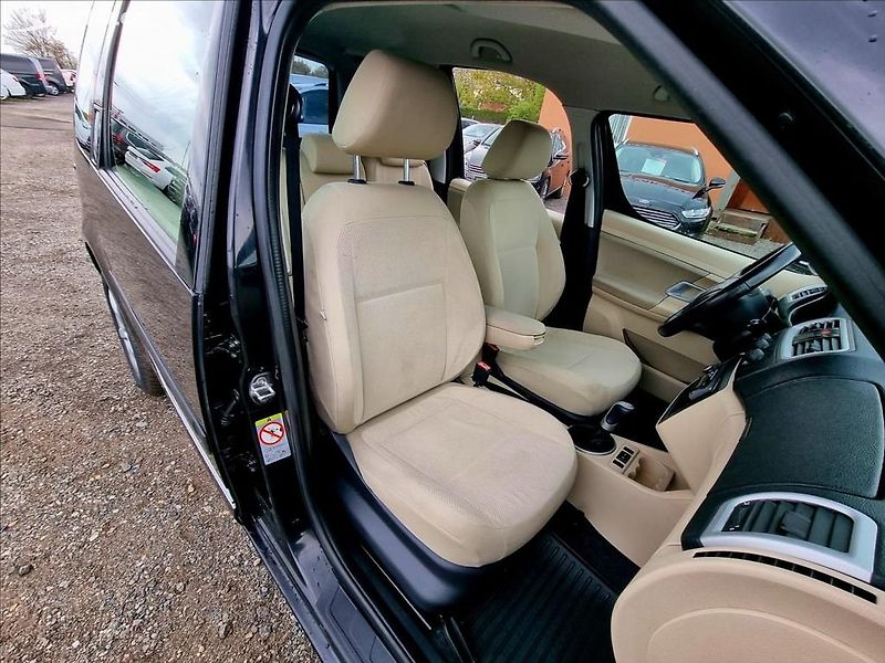 Škoda Roomster (2007) 1,2 12V HTP Com - fotka 21 z 22