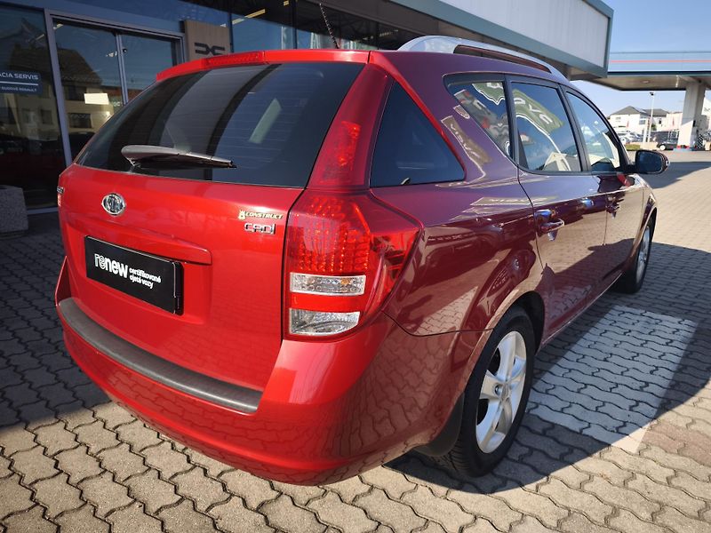 Kia Ceed 2011 ČR 1.6 CRDi 85kW  - fotka 5 z 33