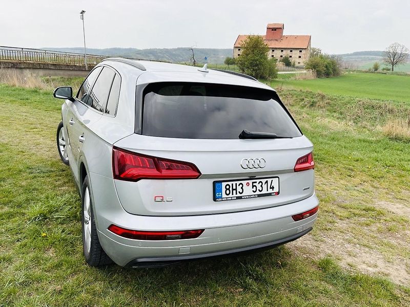 Audi Q5 (2018) 50 TDI quattro 210 kW, automat - fotka 5 z 17