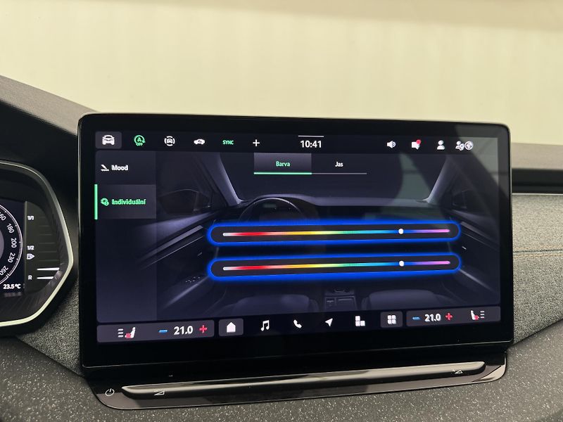 Škoda Octavia 1.5eTsi*110kw*CZ*1-MAJ*DPH* - fotka 35 z 41