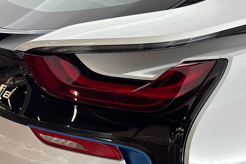 BMW i8 Coupé - fotka 5 z 34