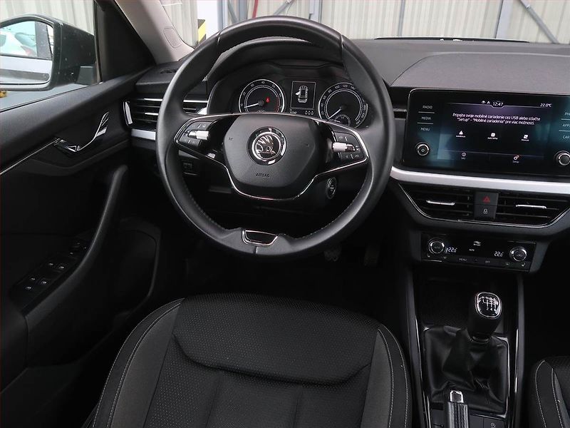 Škoda Kamiq (2023) Style 1.5 TSI - fotka 7 z 19