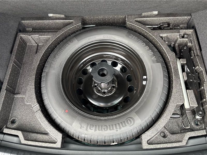 Škoda Karoq 1.0TSi 81kW AMBITION - fotka 27 z 29